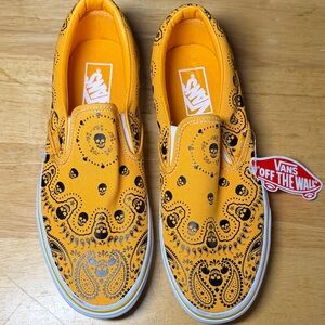 Vans Bright Yellow-Orange  Slip-Ons with Black Skull Paisley size 8M/9.5W